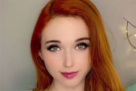 Amouranth Biography, Parents, Height, Age and more。